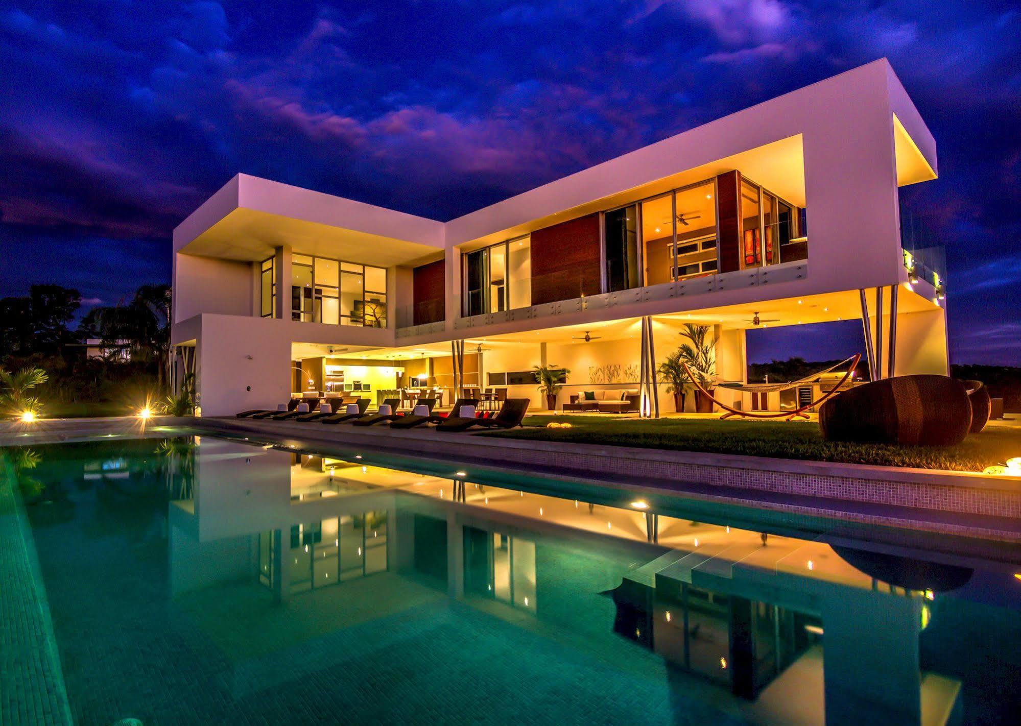 Kalia Luxury Homes Rentals Playa Azul Exterior photo