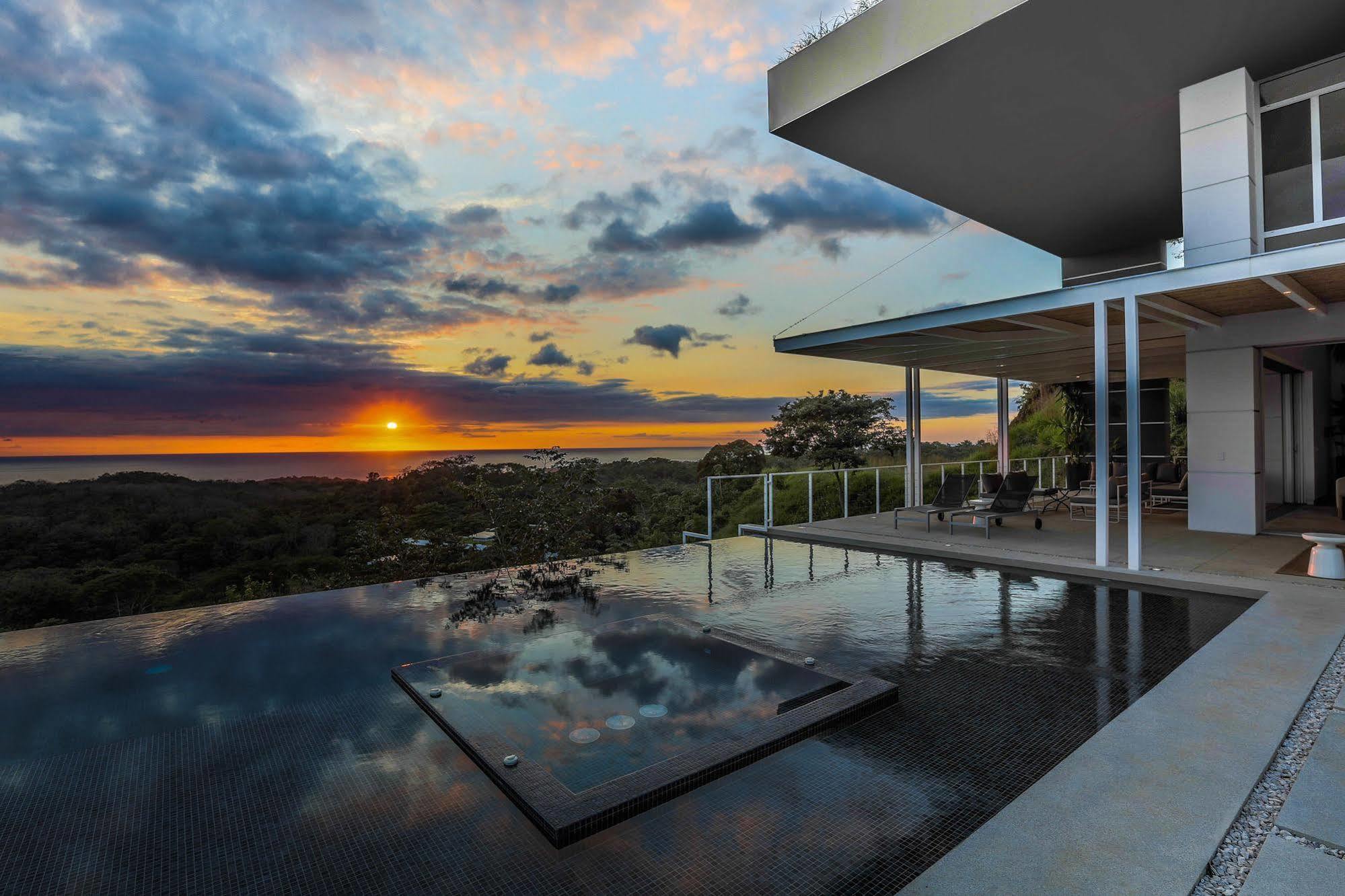 Kalia Luxury Homes Rentals Playa Azul Exterior photo